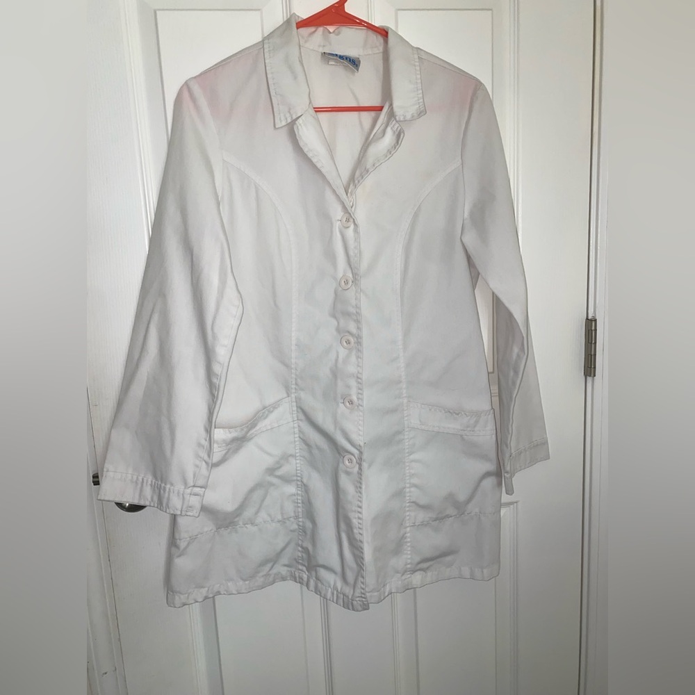 Size S medical lab coat